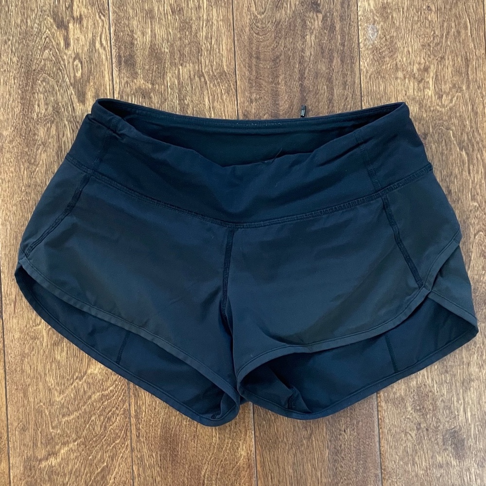 Lululemon Black Speed Up Low Rise Lined Shorts 2.5" Women's Size 2 Reg